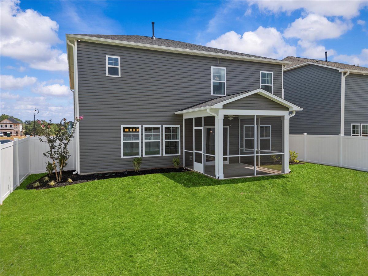 Bradley II - Back Exterior