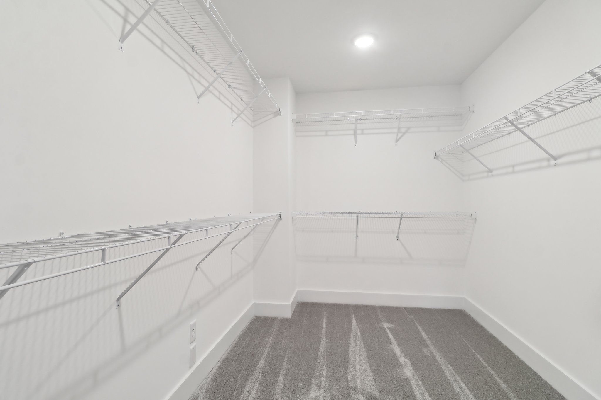 Ashbourne II - Closet