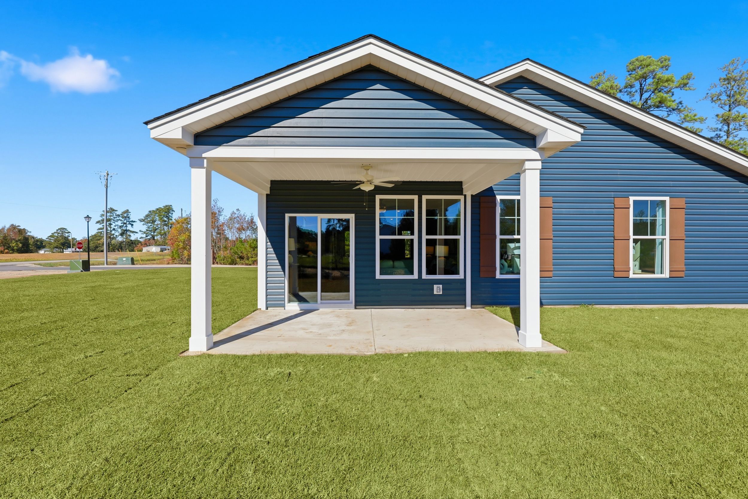 Rivercrest II - Back Exterior