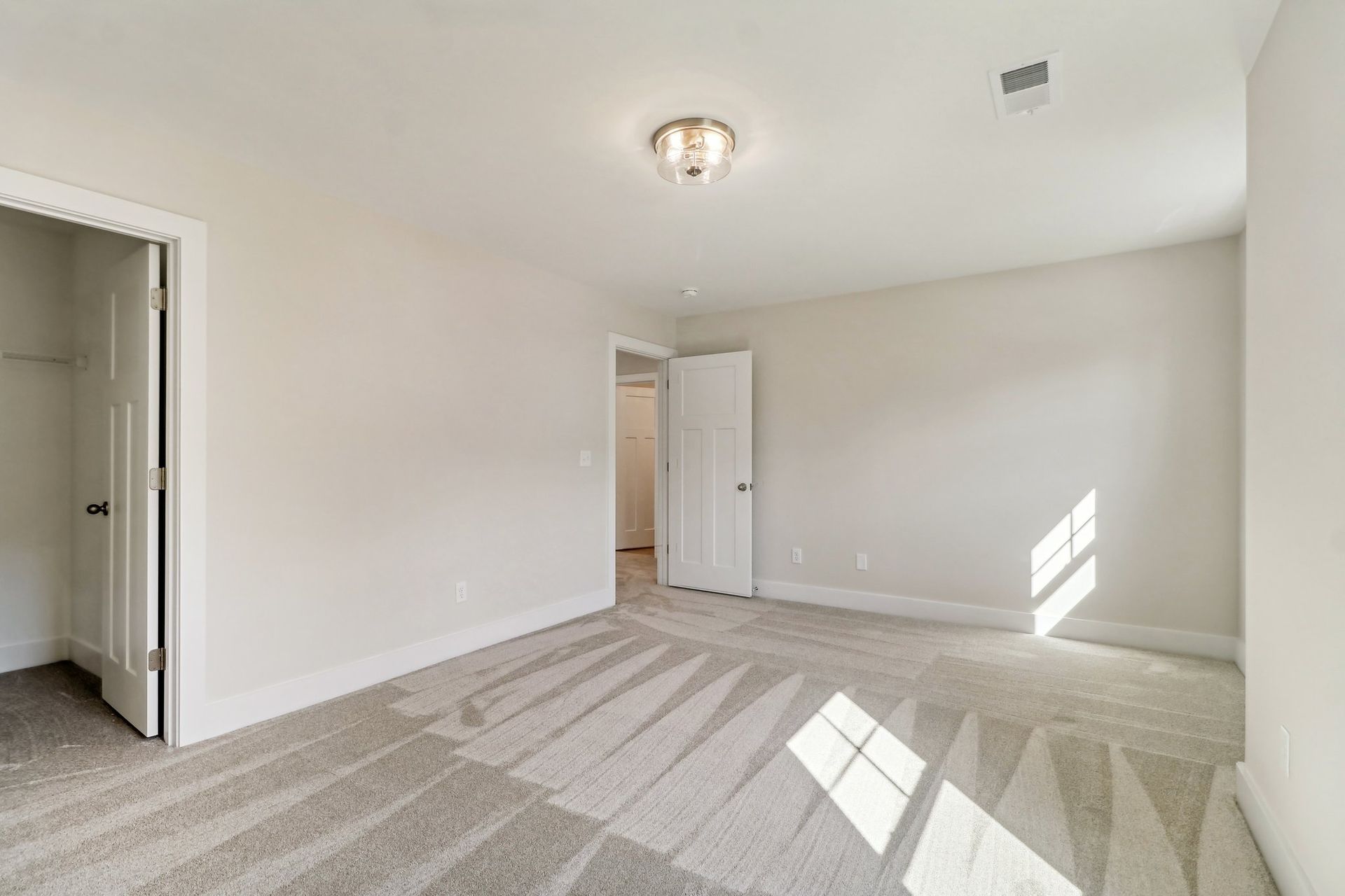 Austin II - Bedroom