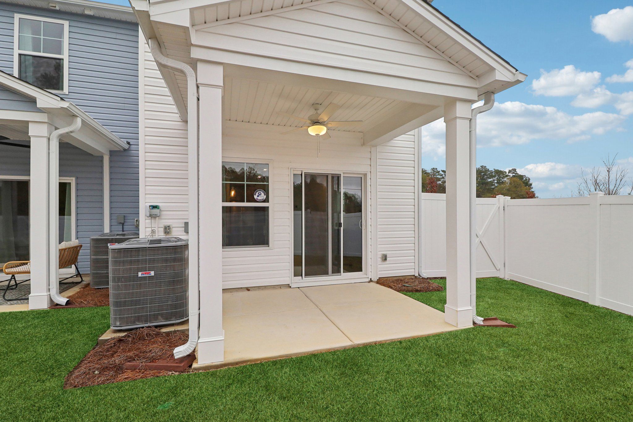 Southern Breeze II - Back Exterior