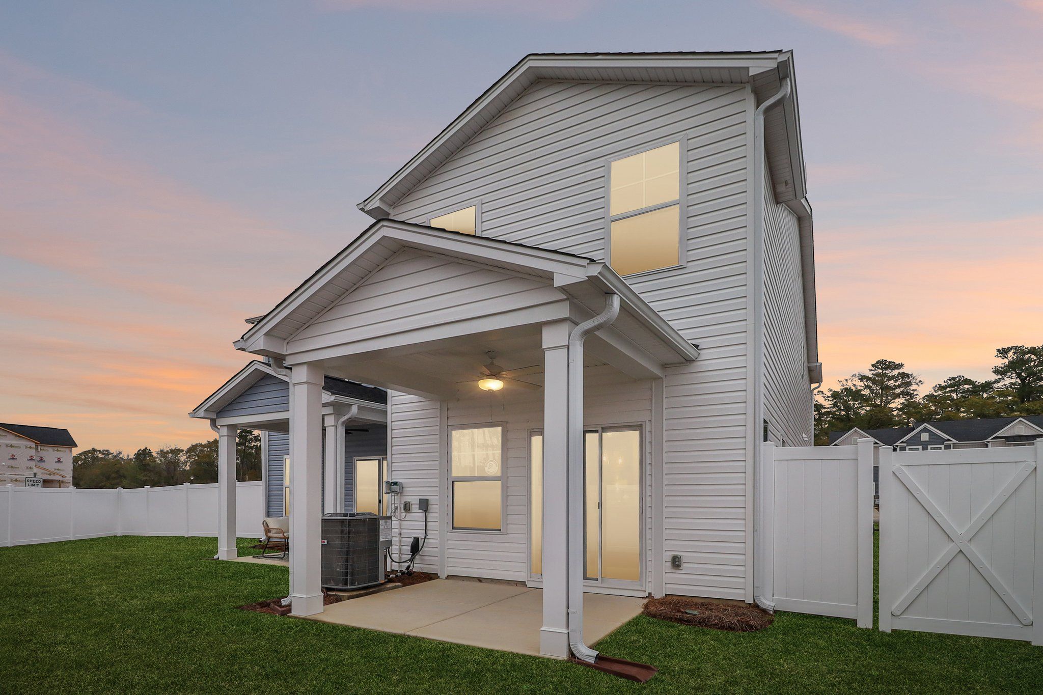 Southern Breeze II - Back Exterior