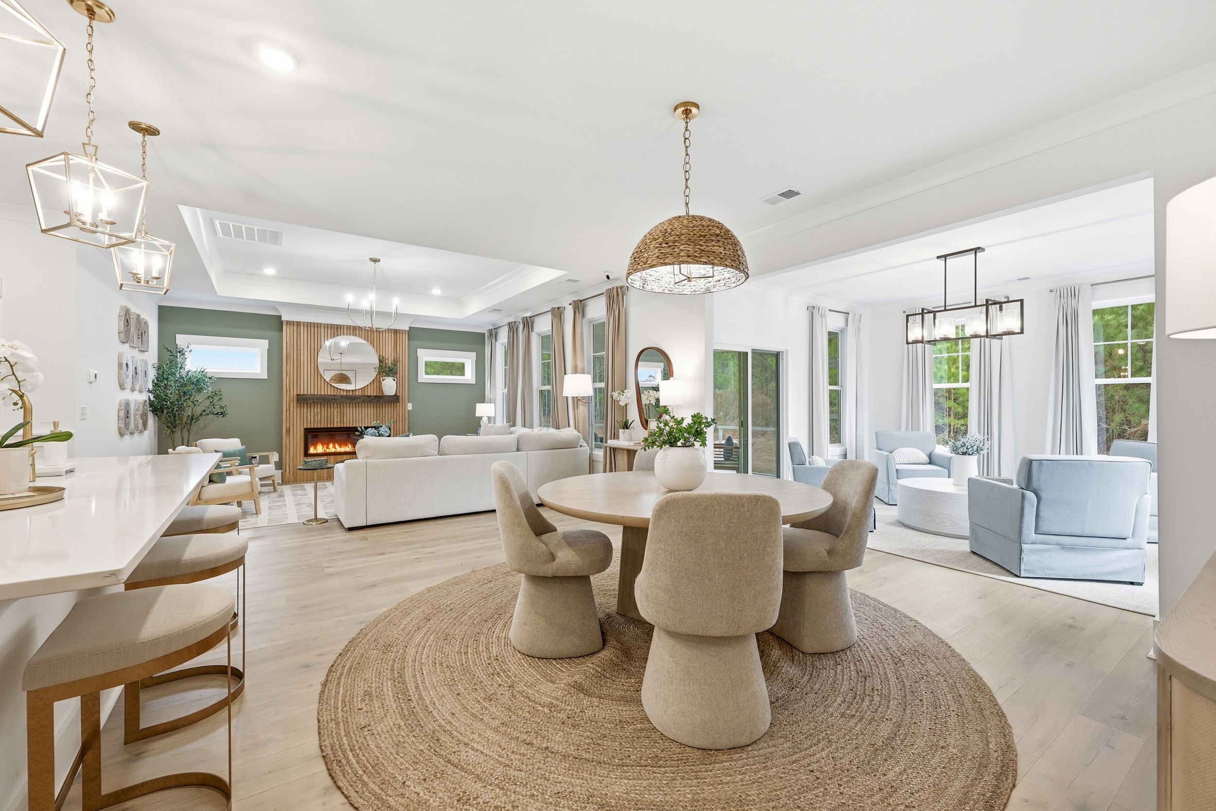 Carolyn II - Dining Room