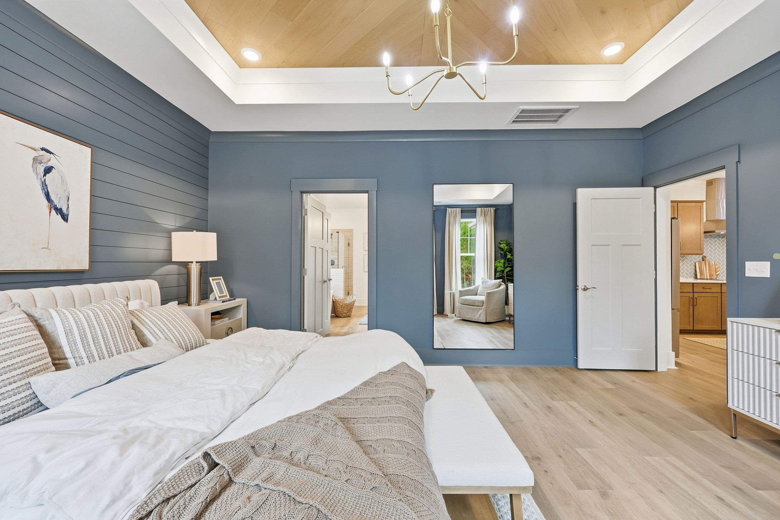 Carolyn II - Primary Suite