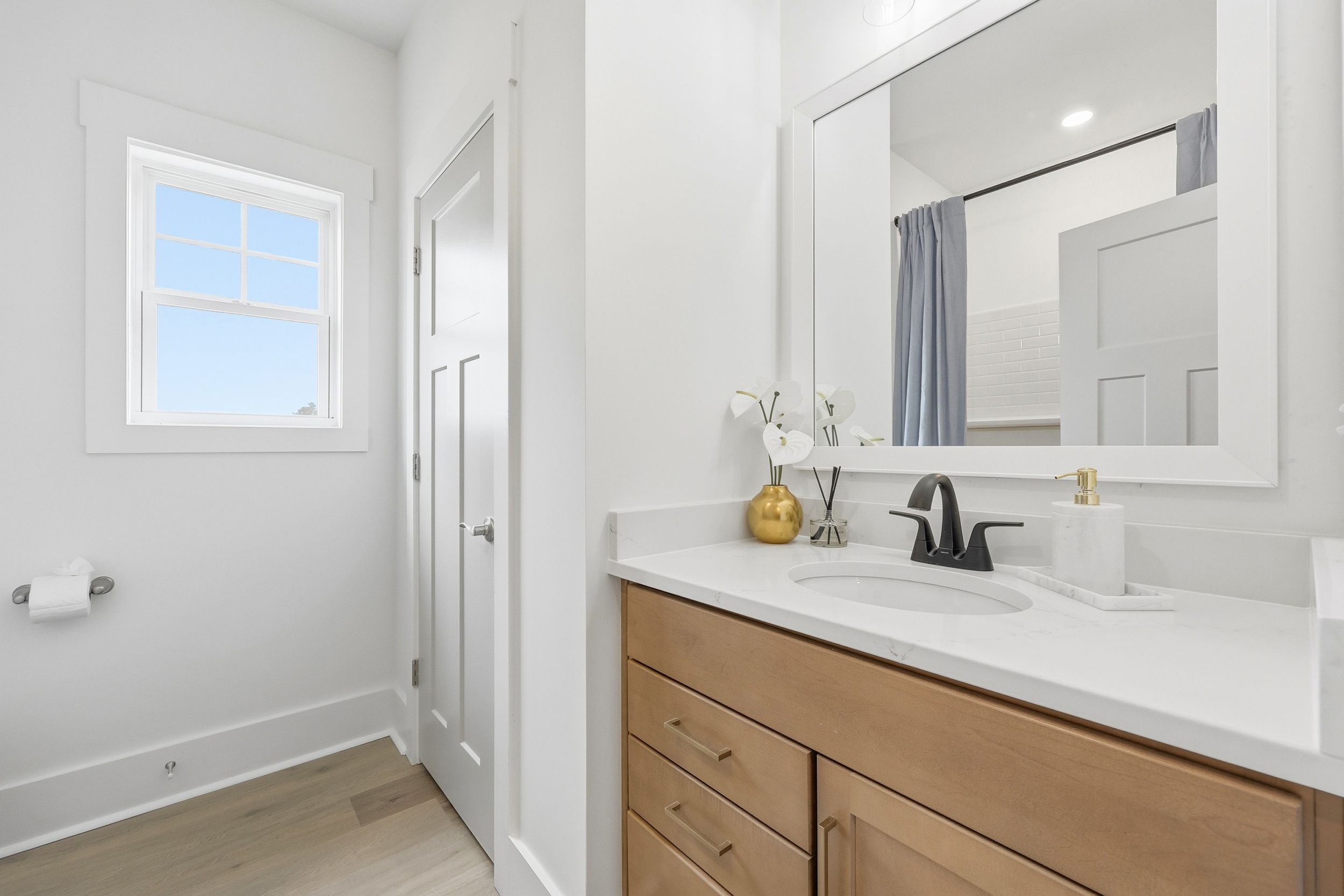 Carolyn II - Primary Bath