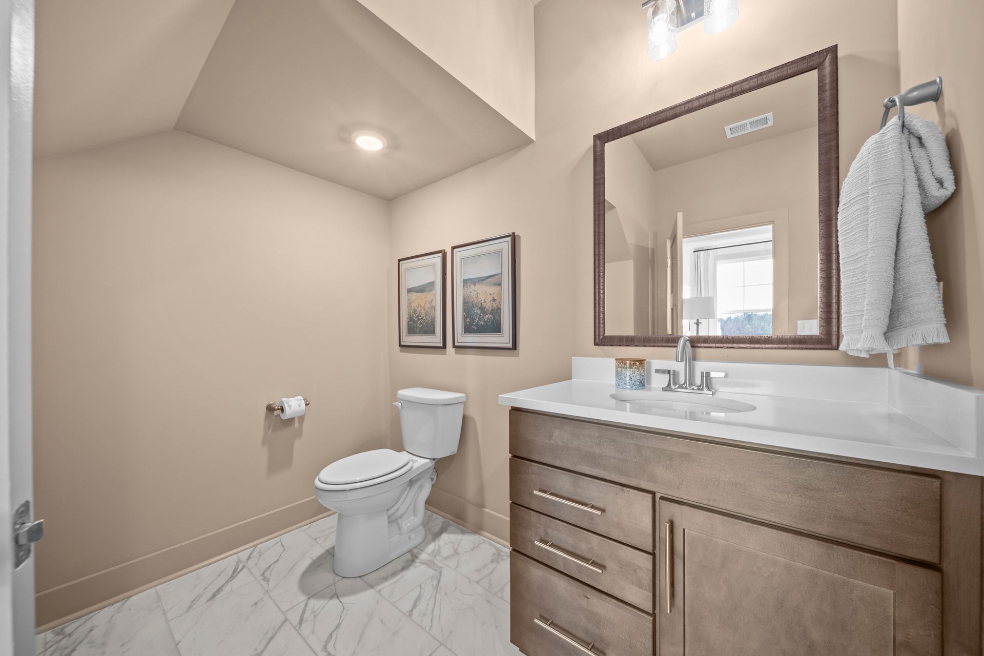 Baymore II Bathroom