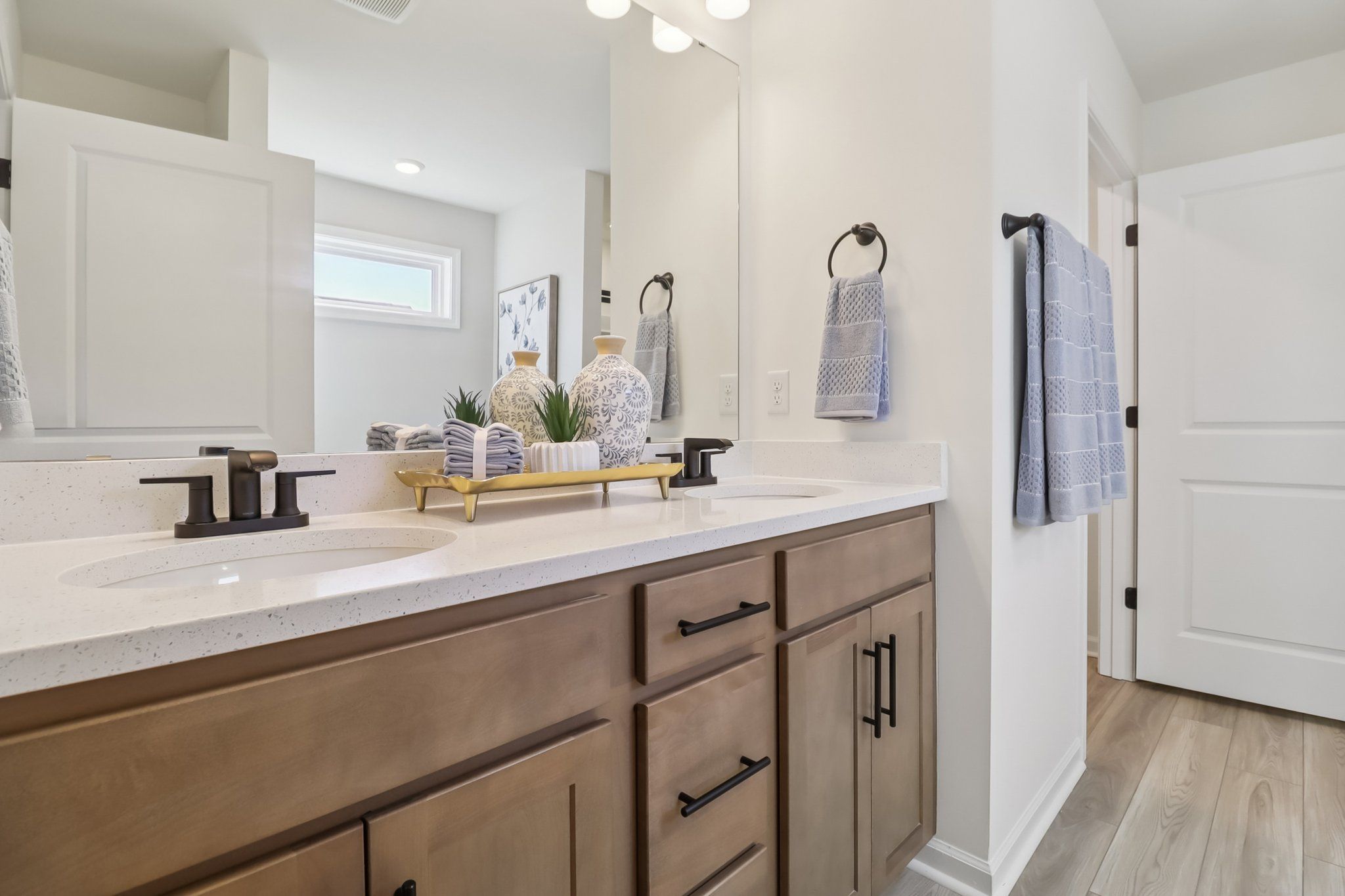 Makenzie II - Primary Bath