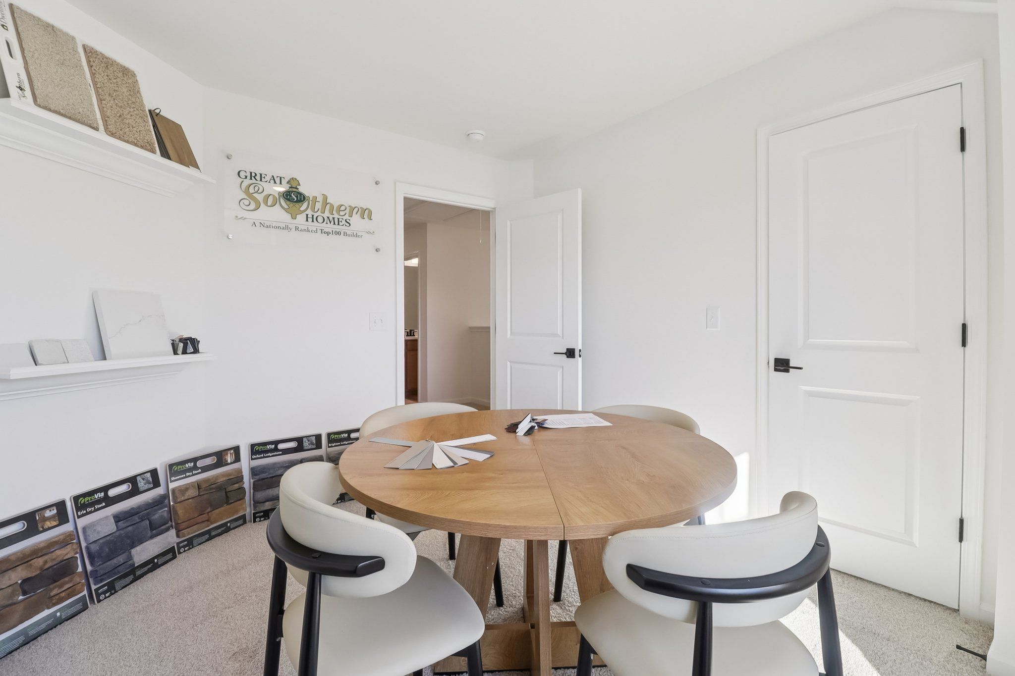 Makenzie II - Office