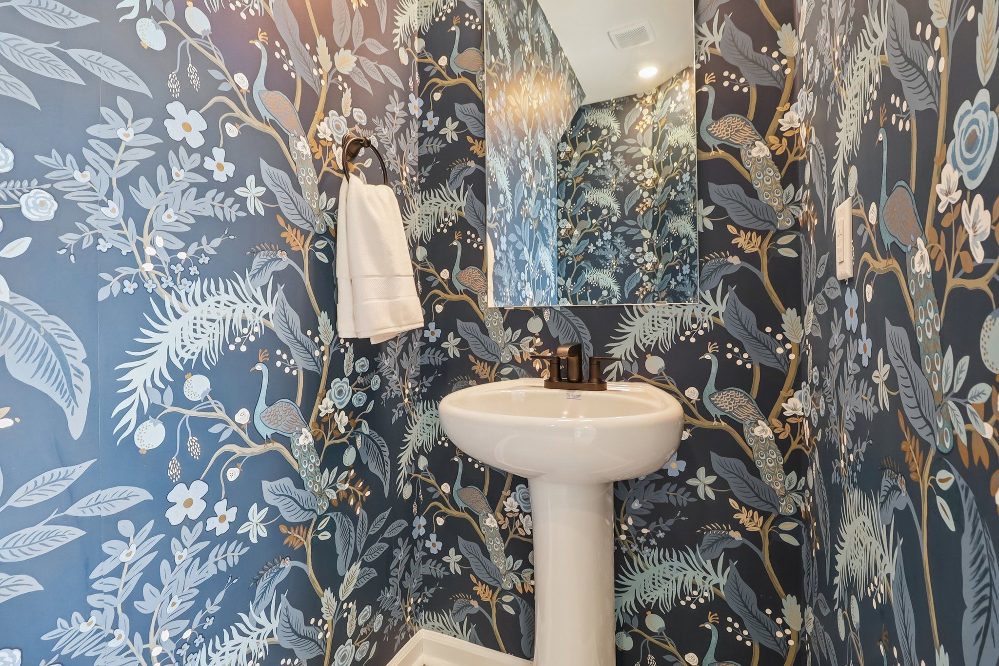 Makenzie II - Bathroom