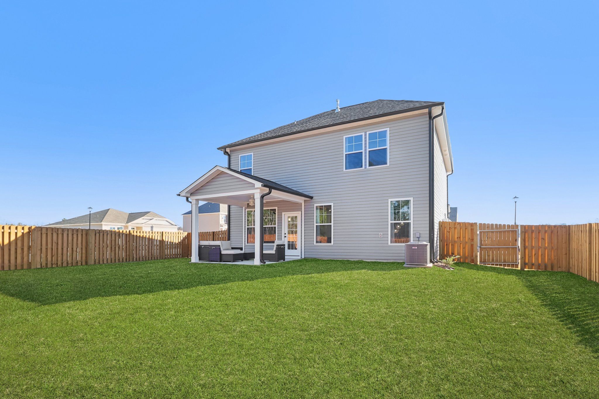 Makenzie II - Back Exterior