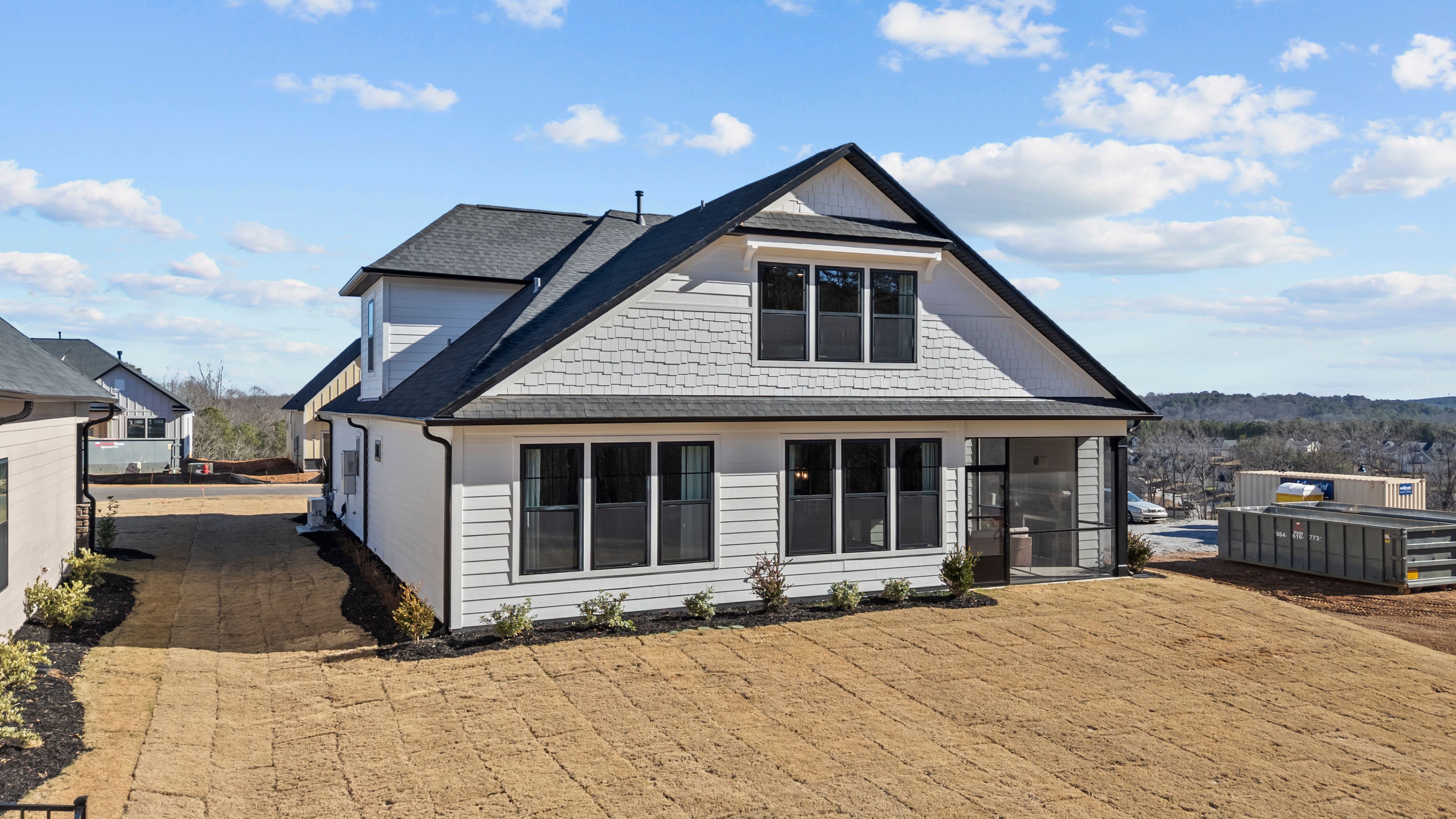 Baymore II Back Exterior