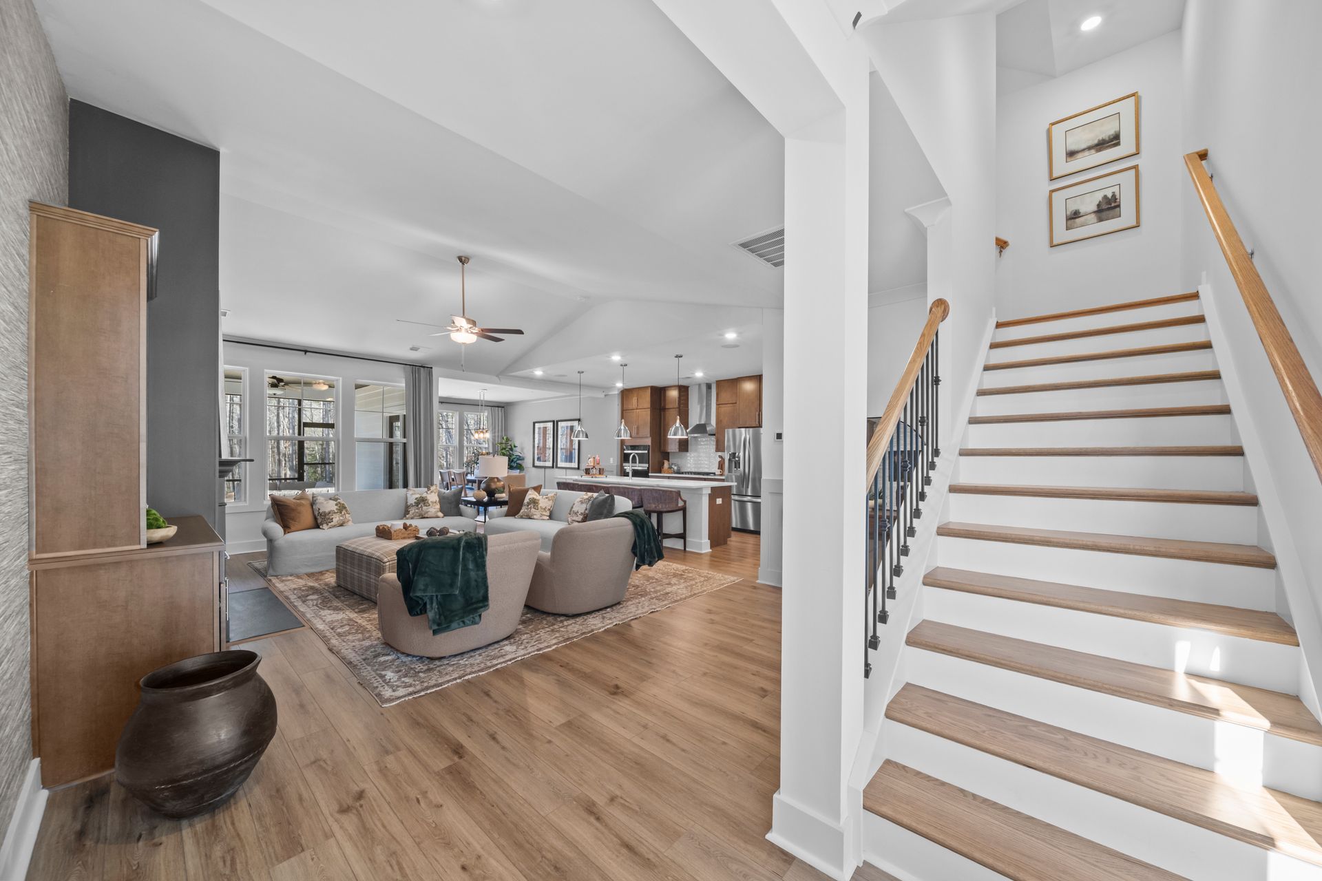 Baymore II Foyer