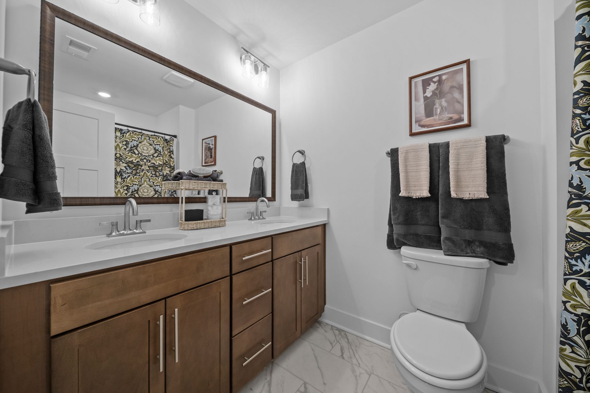 Baymore II Bathroom