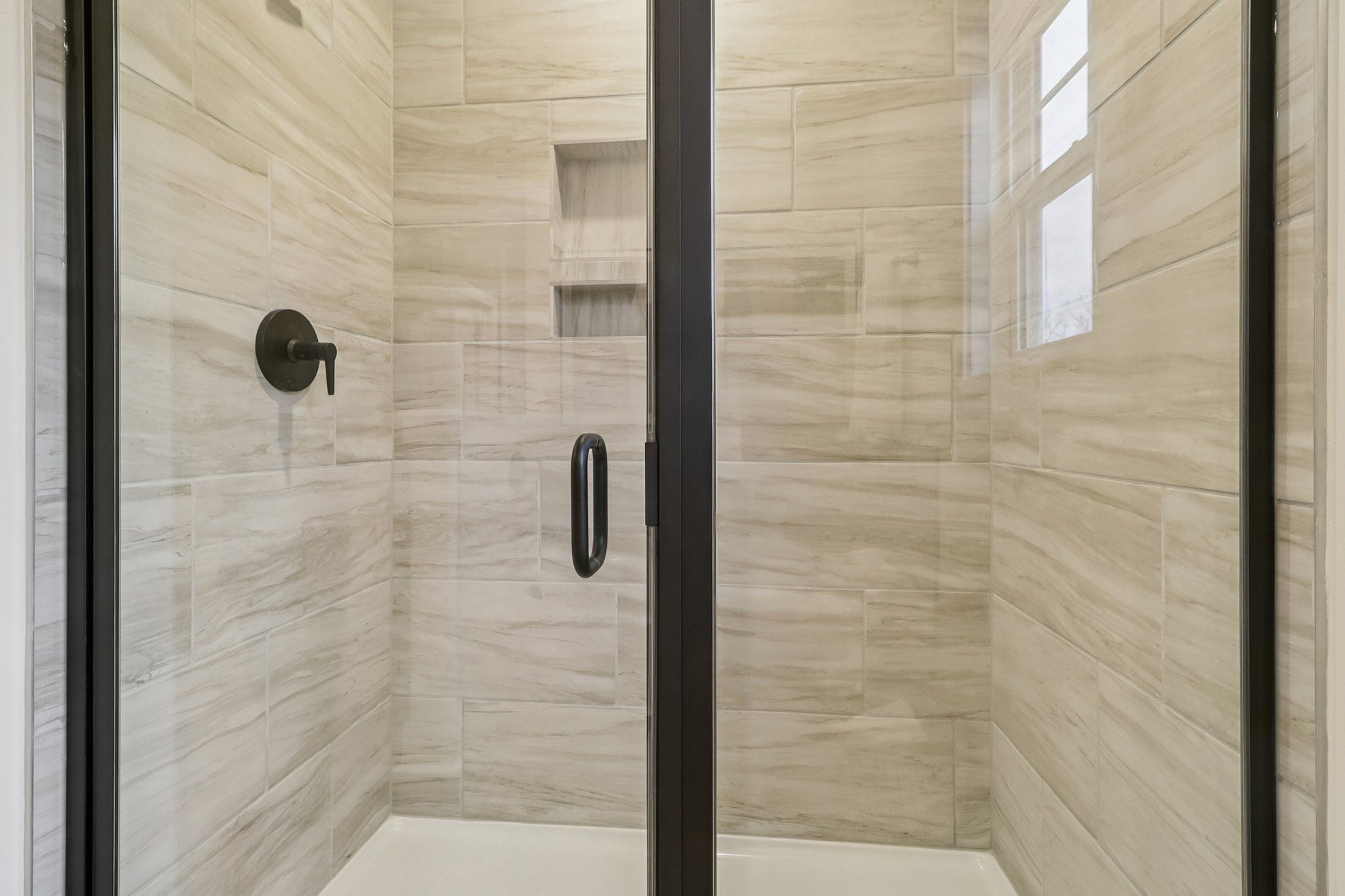 Bradley II - Primary Bath