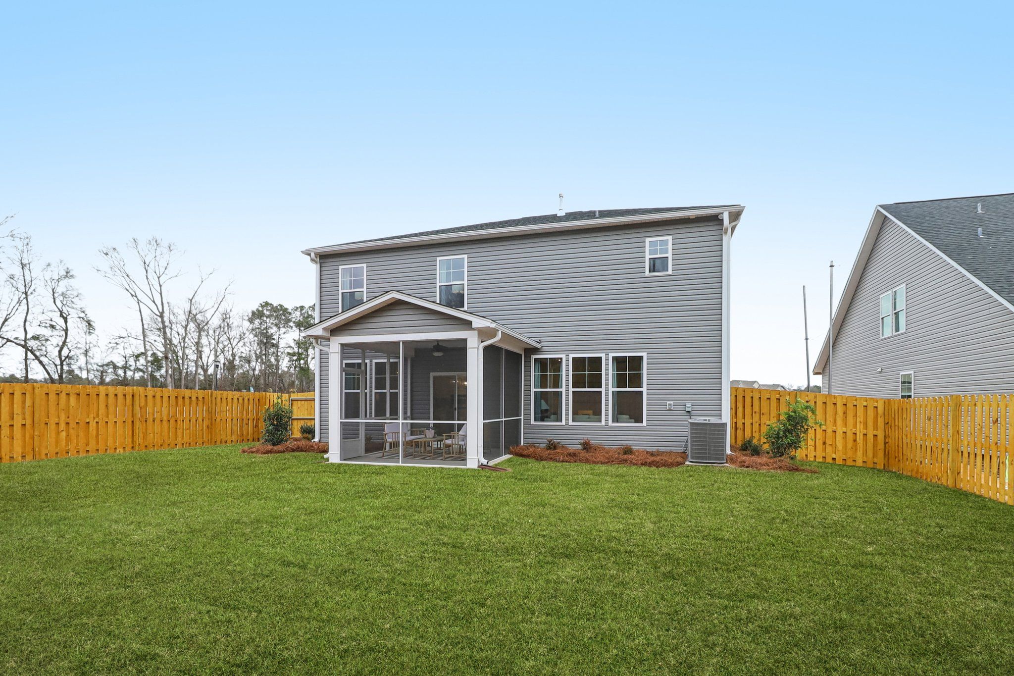 Bradley II - Back Exterior