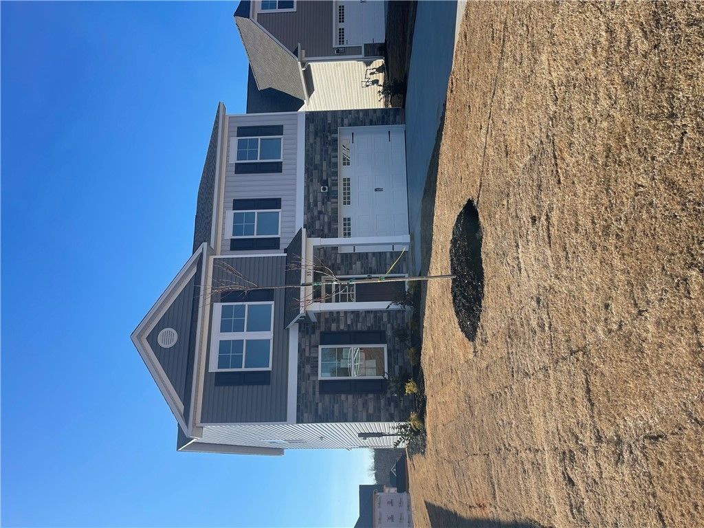 33 Halsey Street (Benton II)