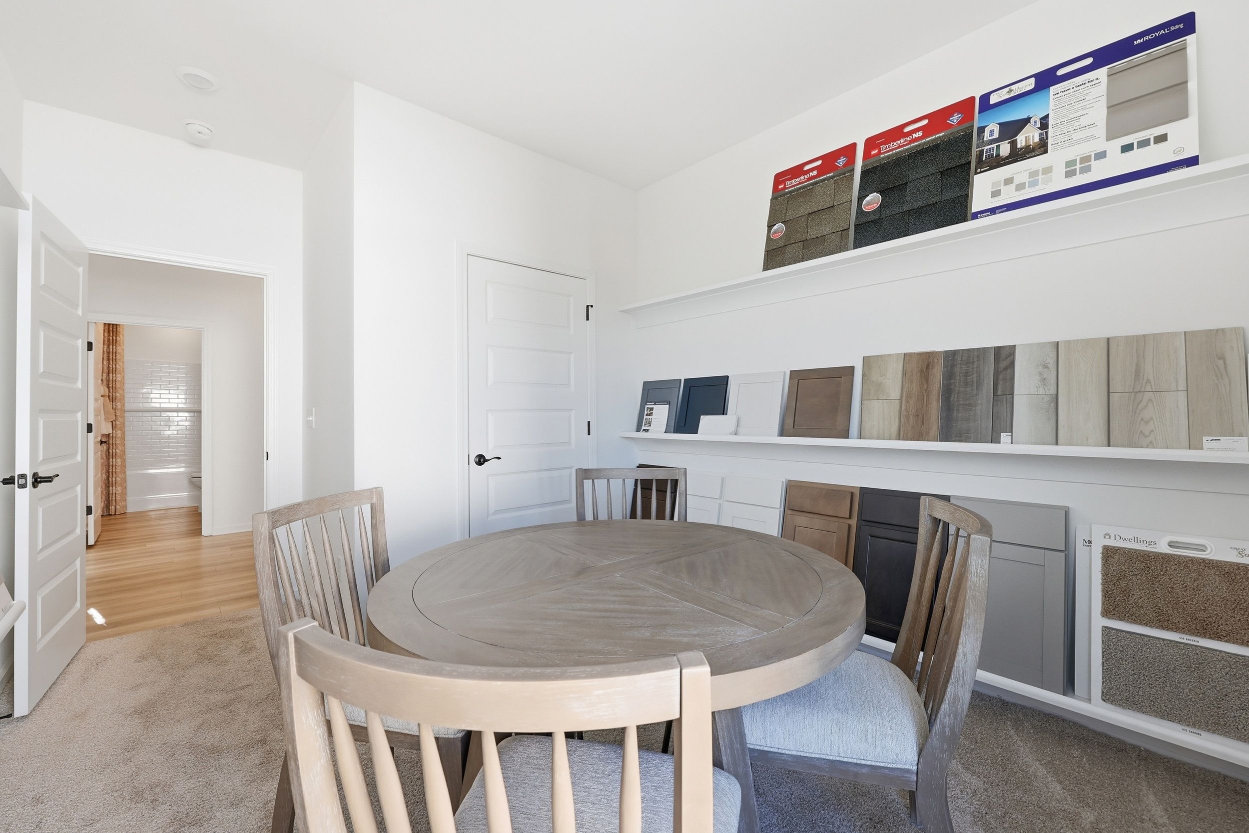 Courtney II - Office