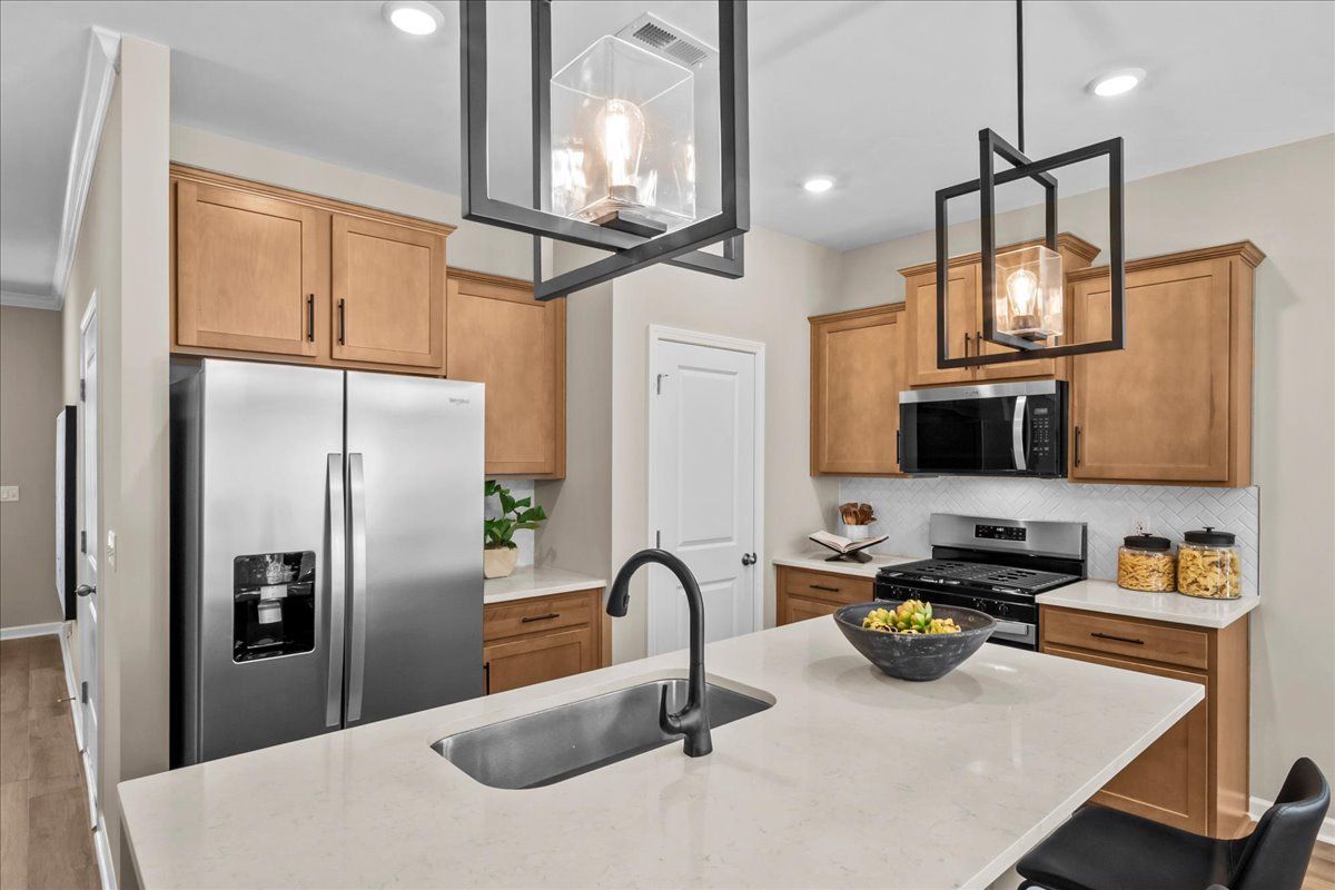 Meghan II Kitchen