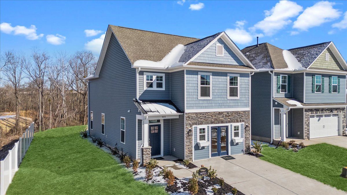 Crestfall II Front Exterior