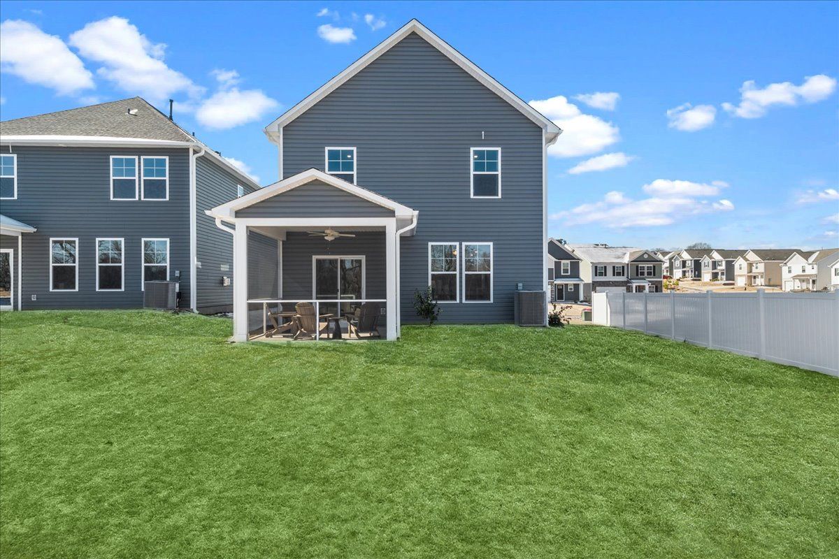 Crestfall II Back Exterior