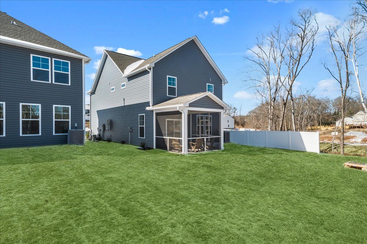 Crestfall II Back Exterior