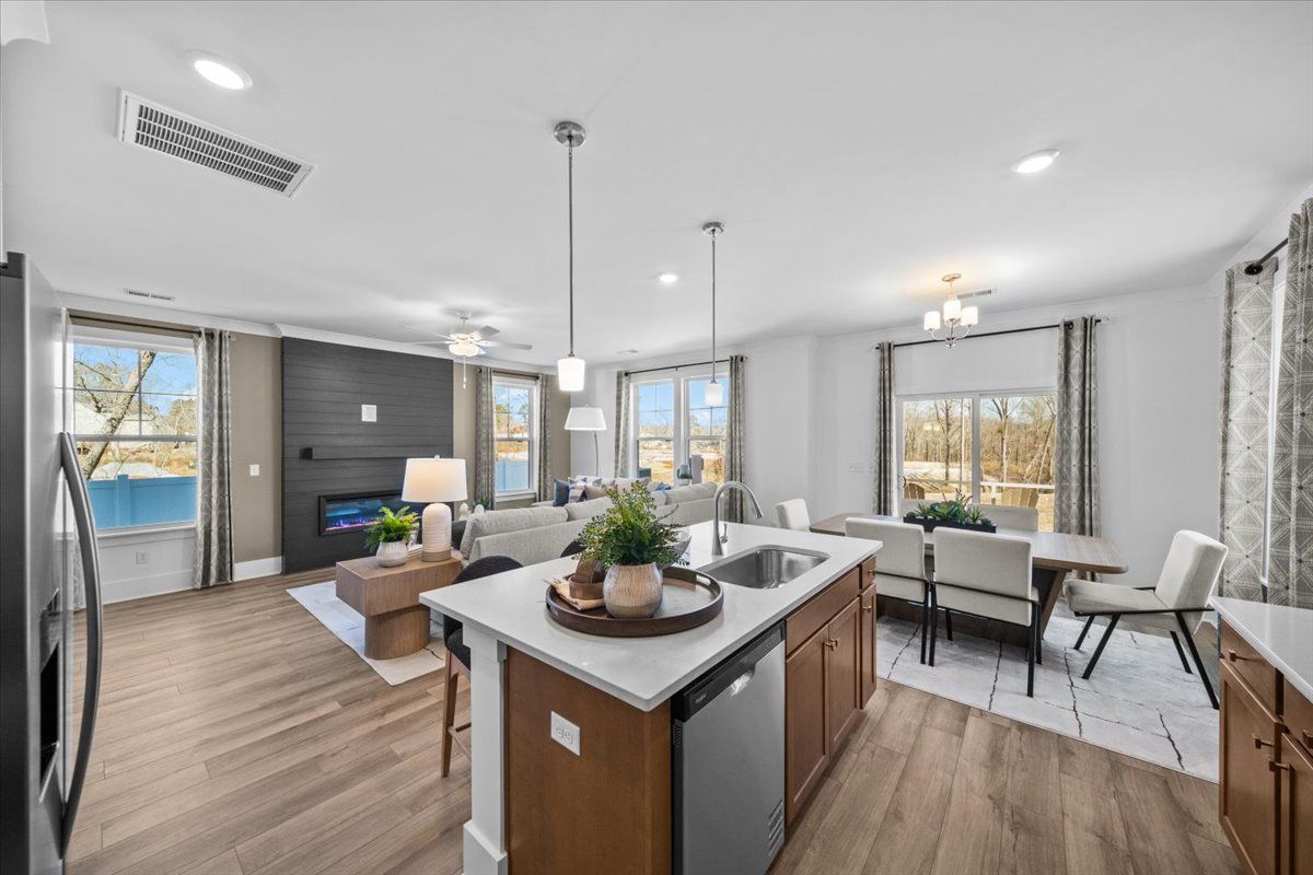 Crestfall II Kitchen