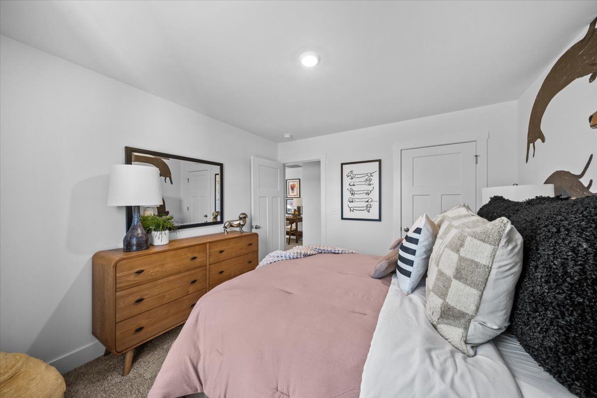 Crestfall II Bedroom