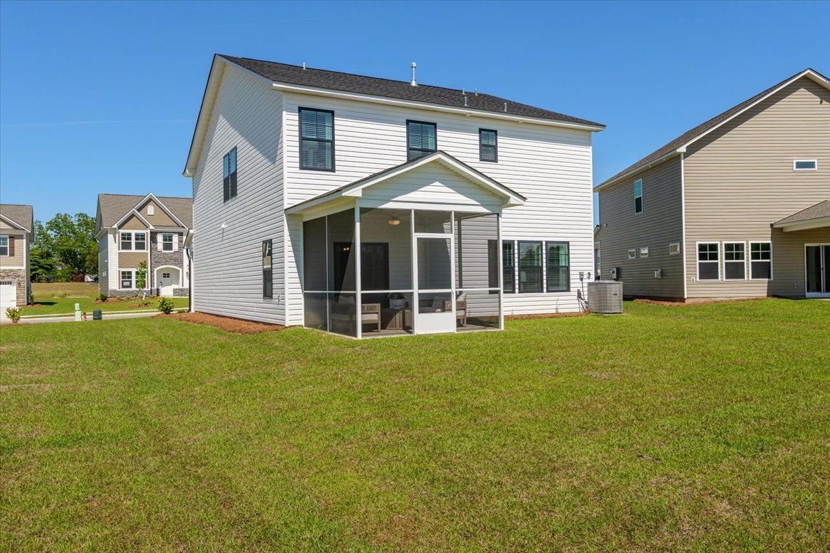 Benton II - Back Exterior