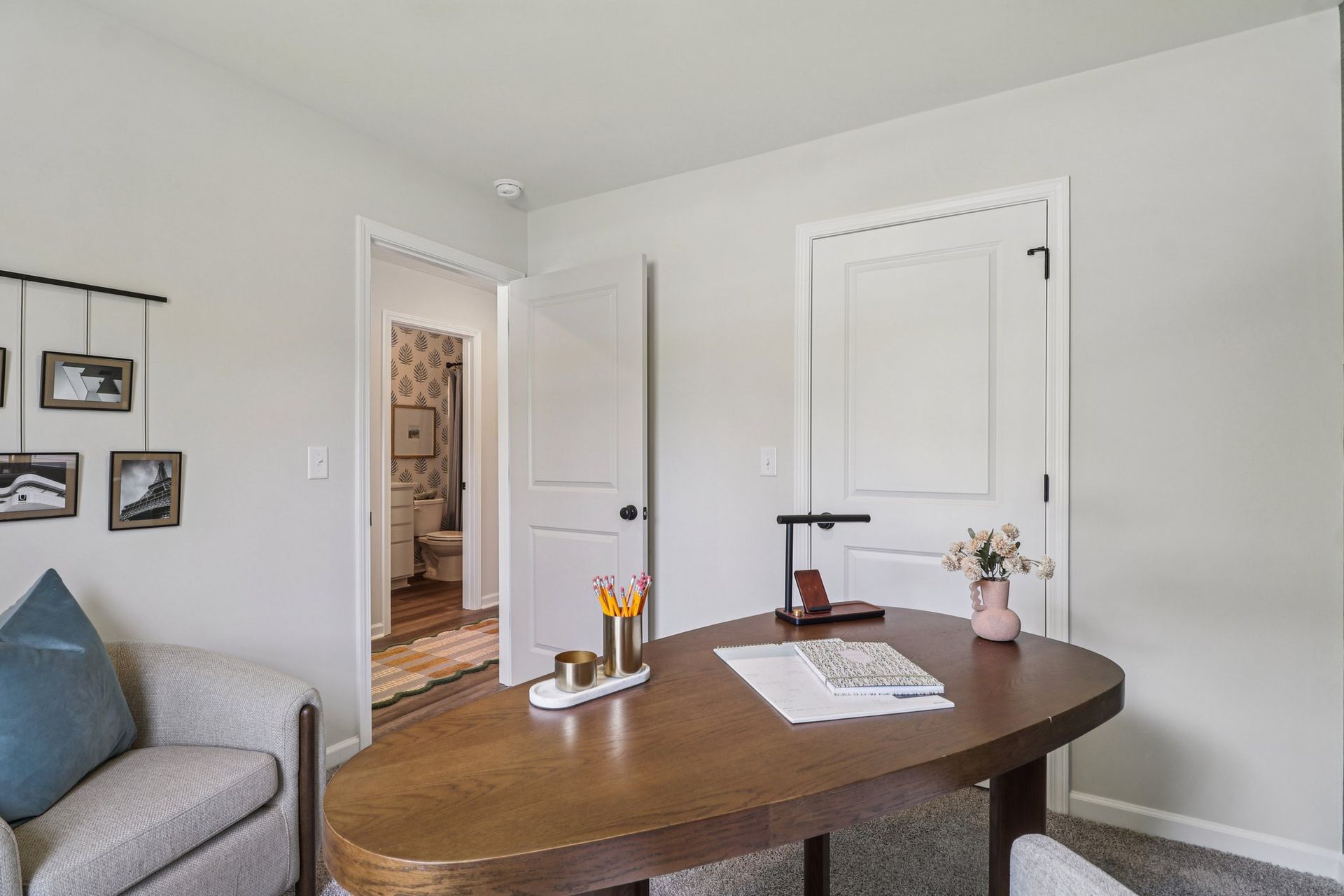 The Earle - Office