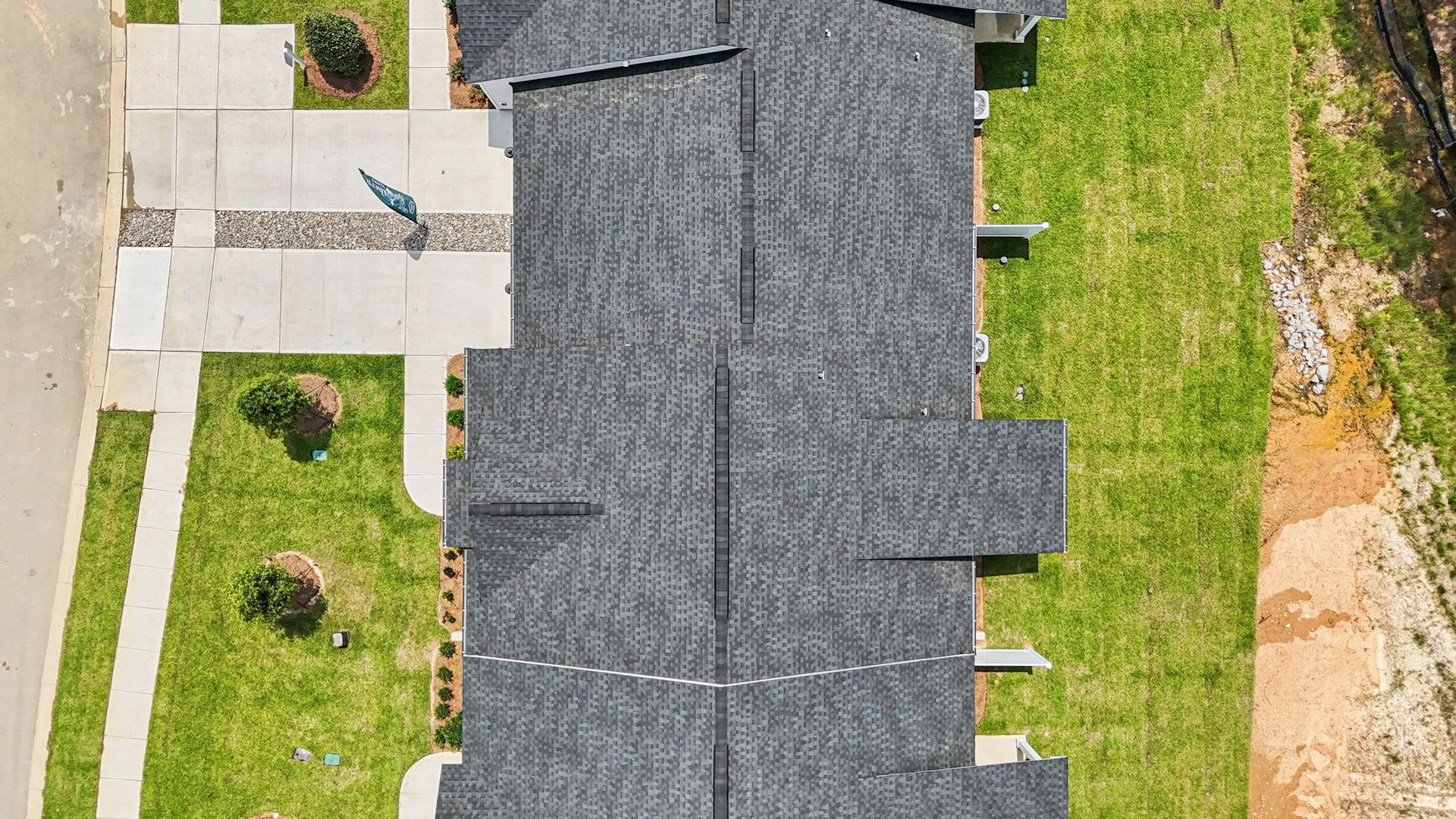 Earle - Roof