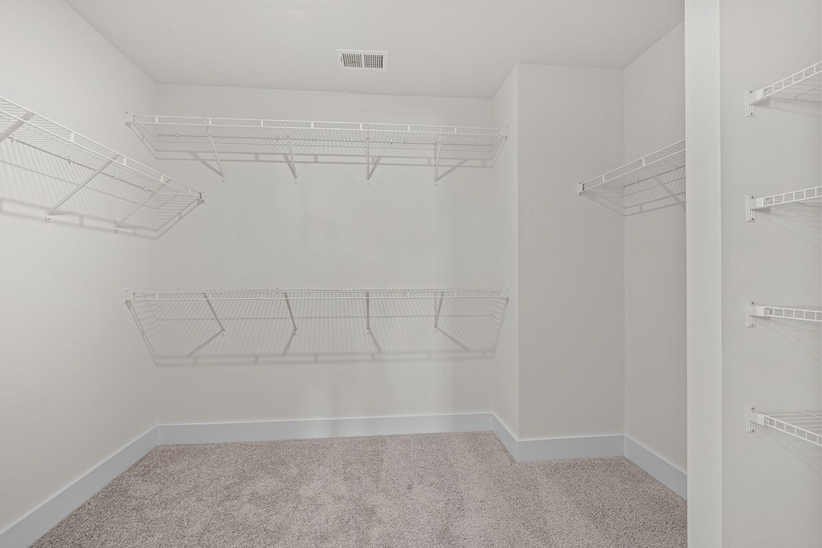 Porter II Primary Closet