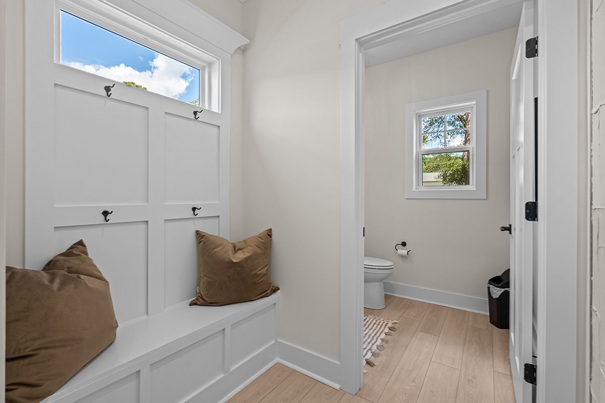 Porter II Mudroom