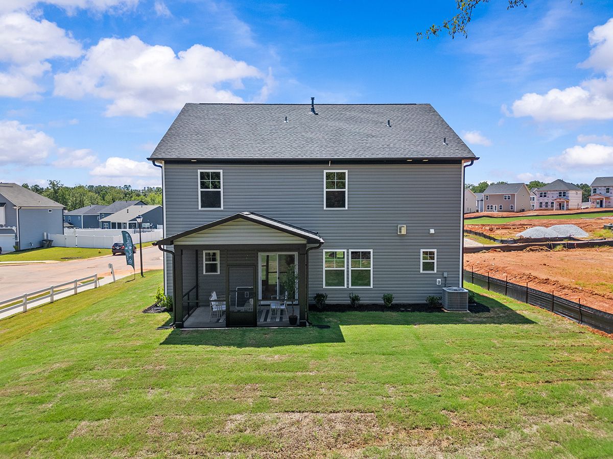 Porter II Back Exterior