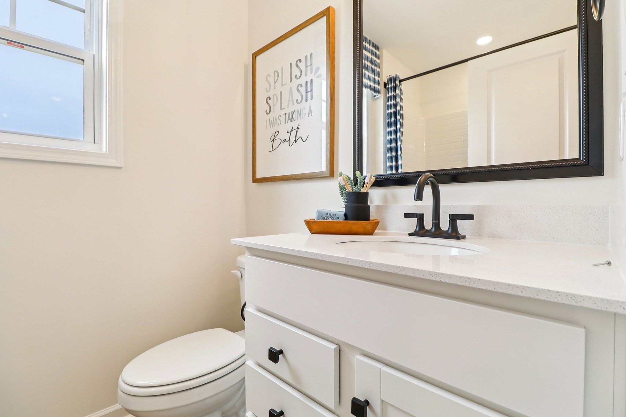 East Wind - Bathroom