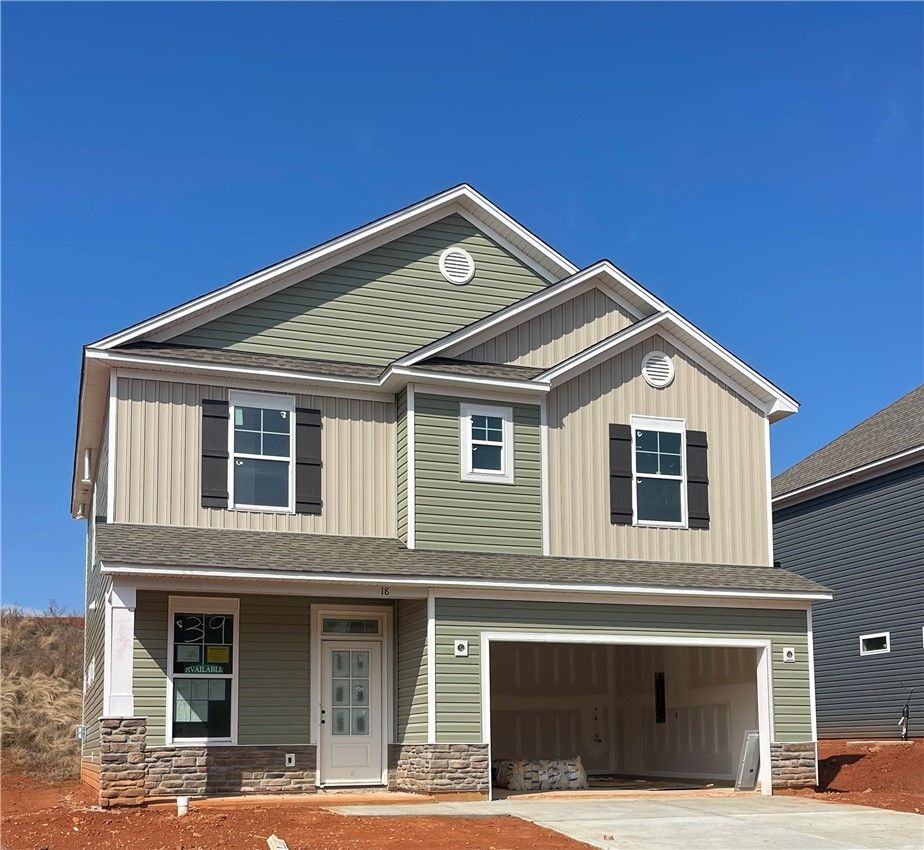 18 Gateway Drive (18 Gateway Drive)