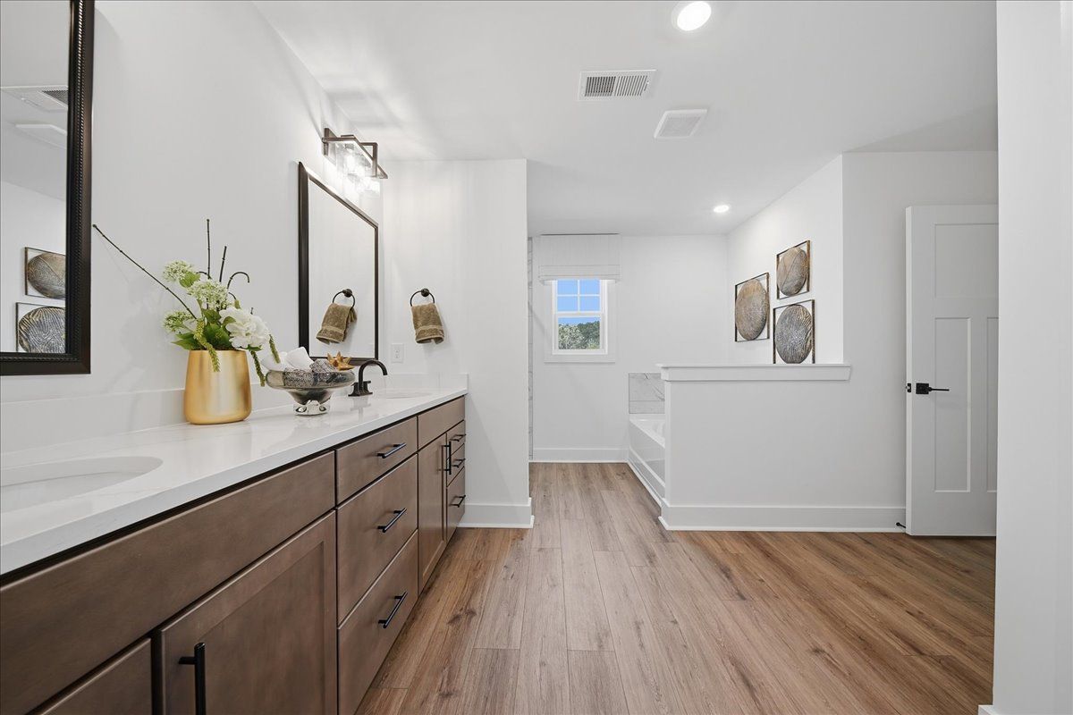 Bradley II Primary Bathroom