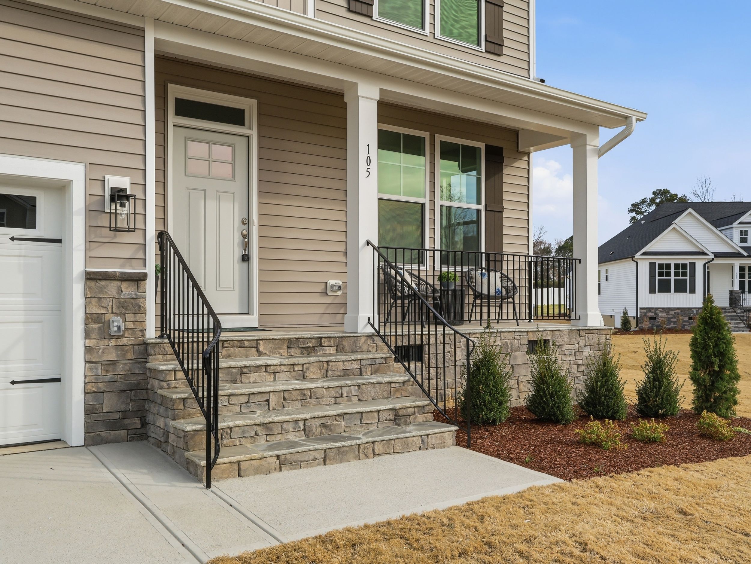 Rivercrest II - Front Entrance