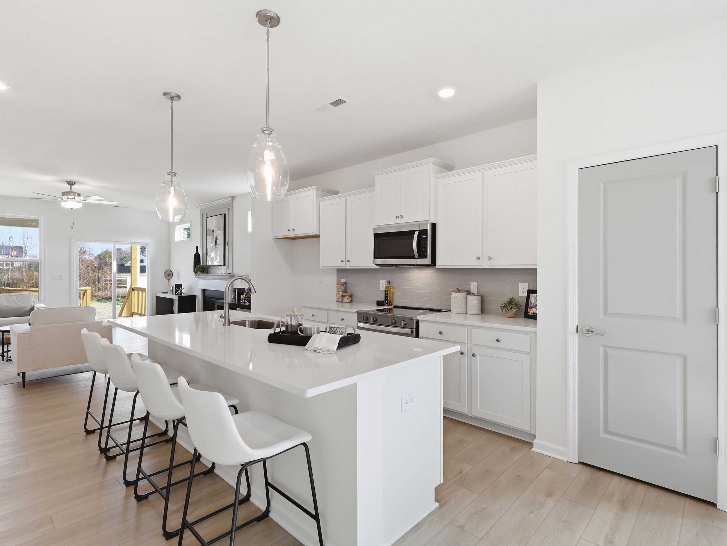 Rivercrest II - Kitchen