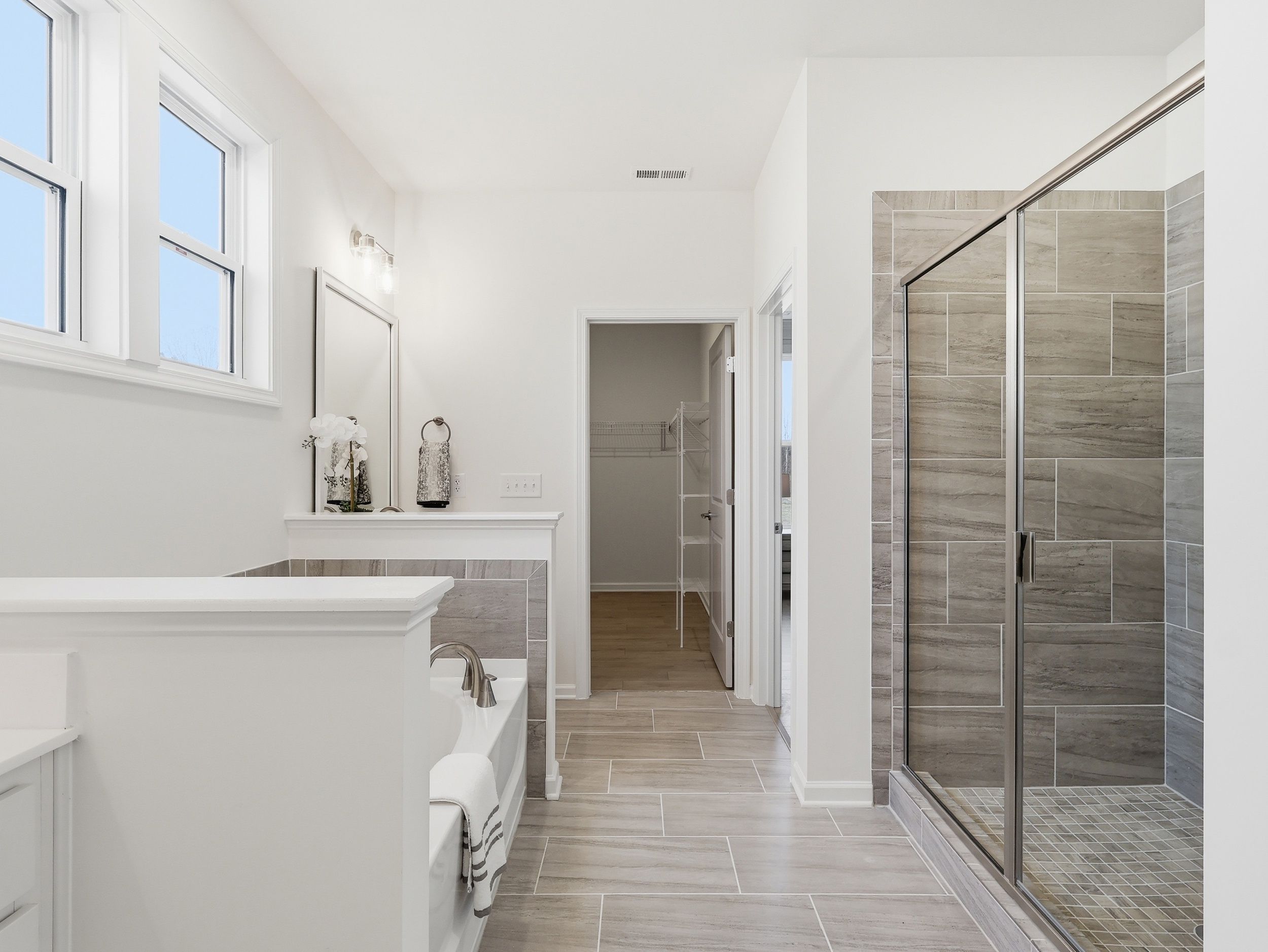 Rivercrest II - Primary Bath