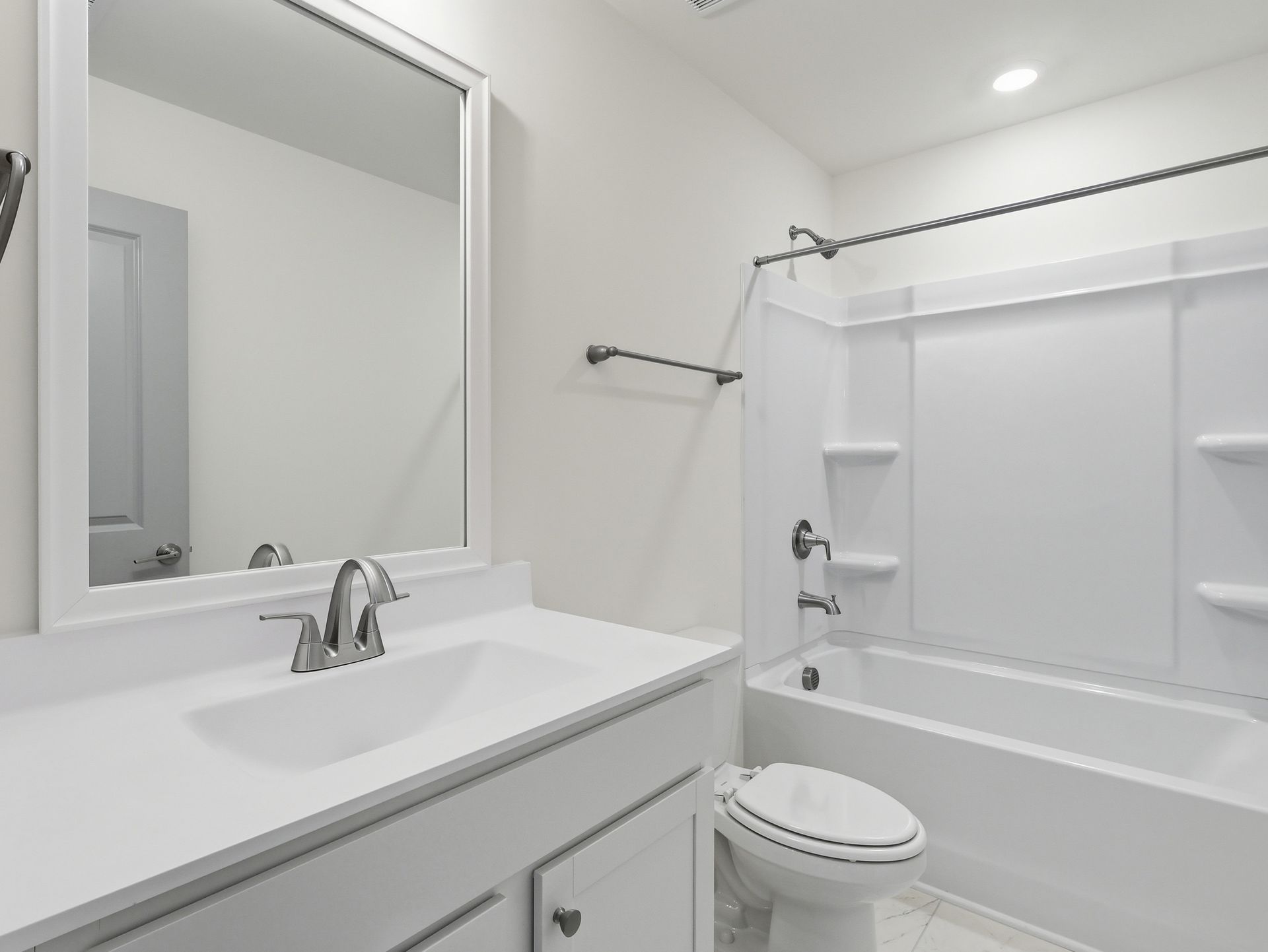 Rivercrest II - Bathroom