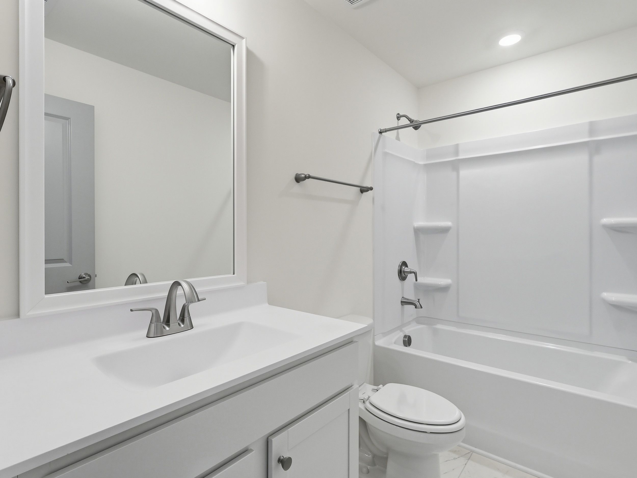 Rivercrest II - Bathroom