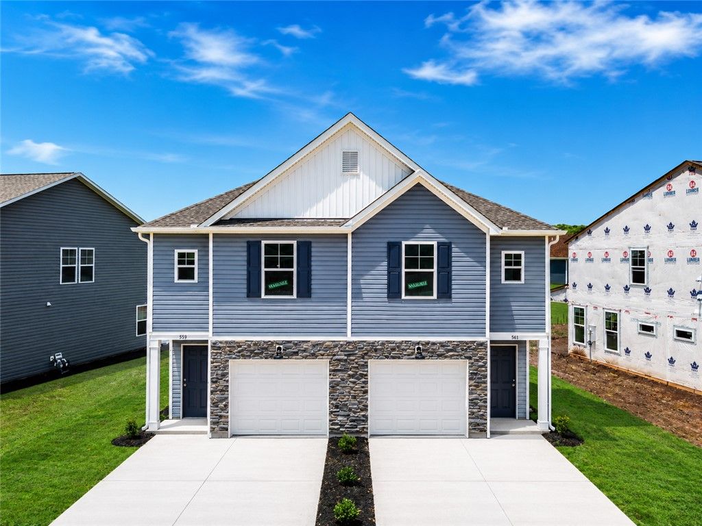 561 Seaborn Circle (Palomino)