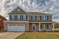 Beach Forest por Great Southern Homes en Sumter South Carolina