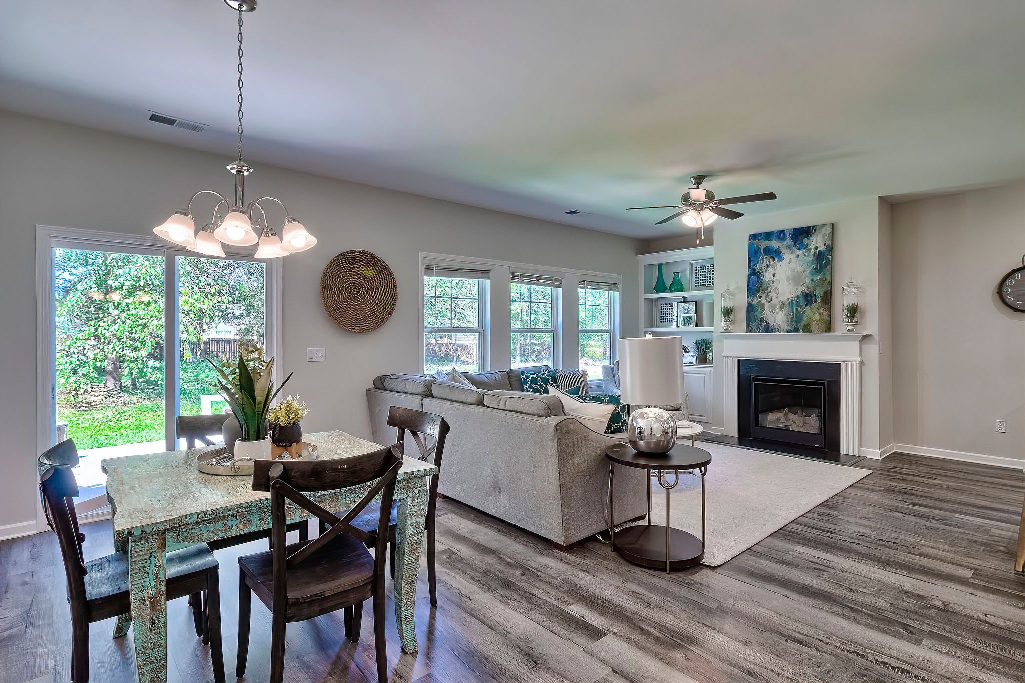 Julie II Living Room 2