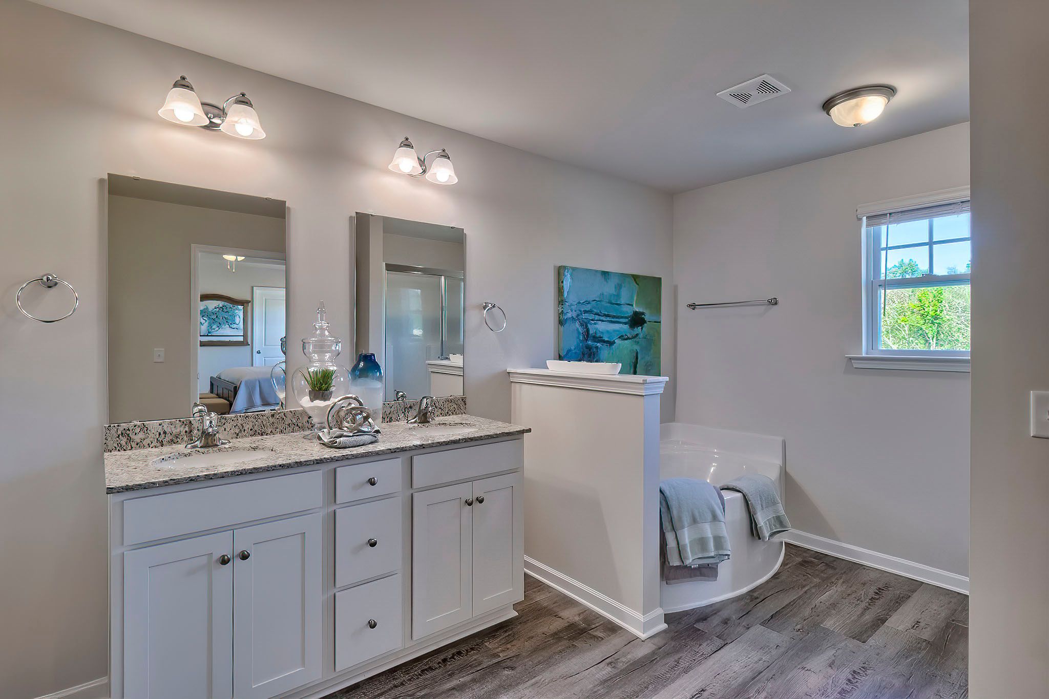 Benjamin Primary Bath