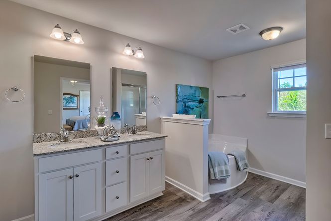 Benjamin Primary Bath