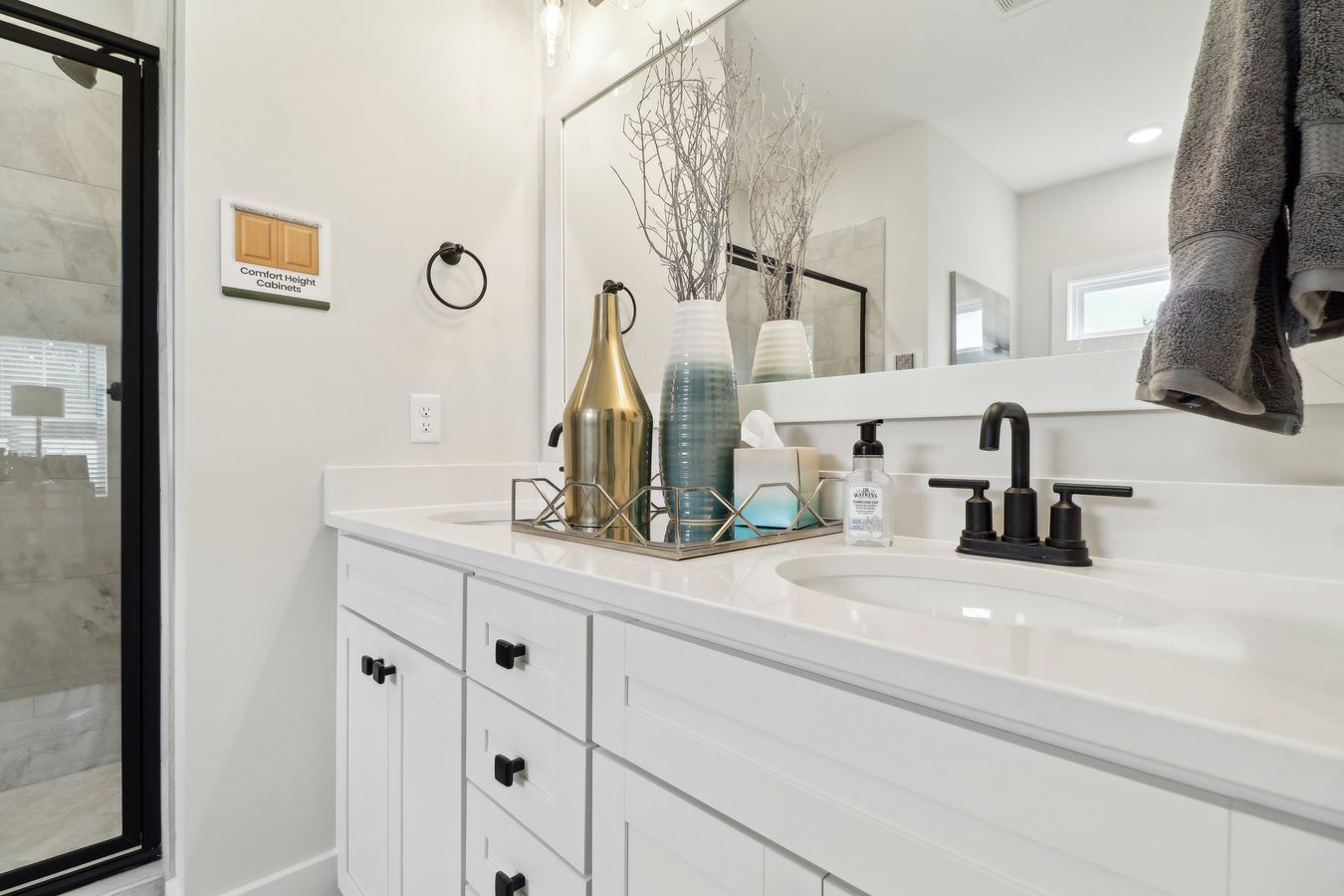 Wisteria II Owner's Bathroom