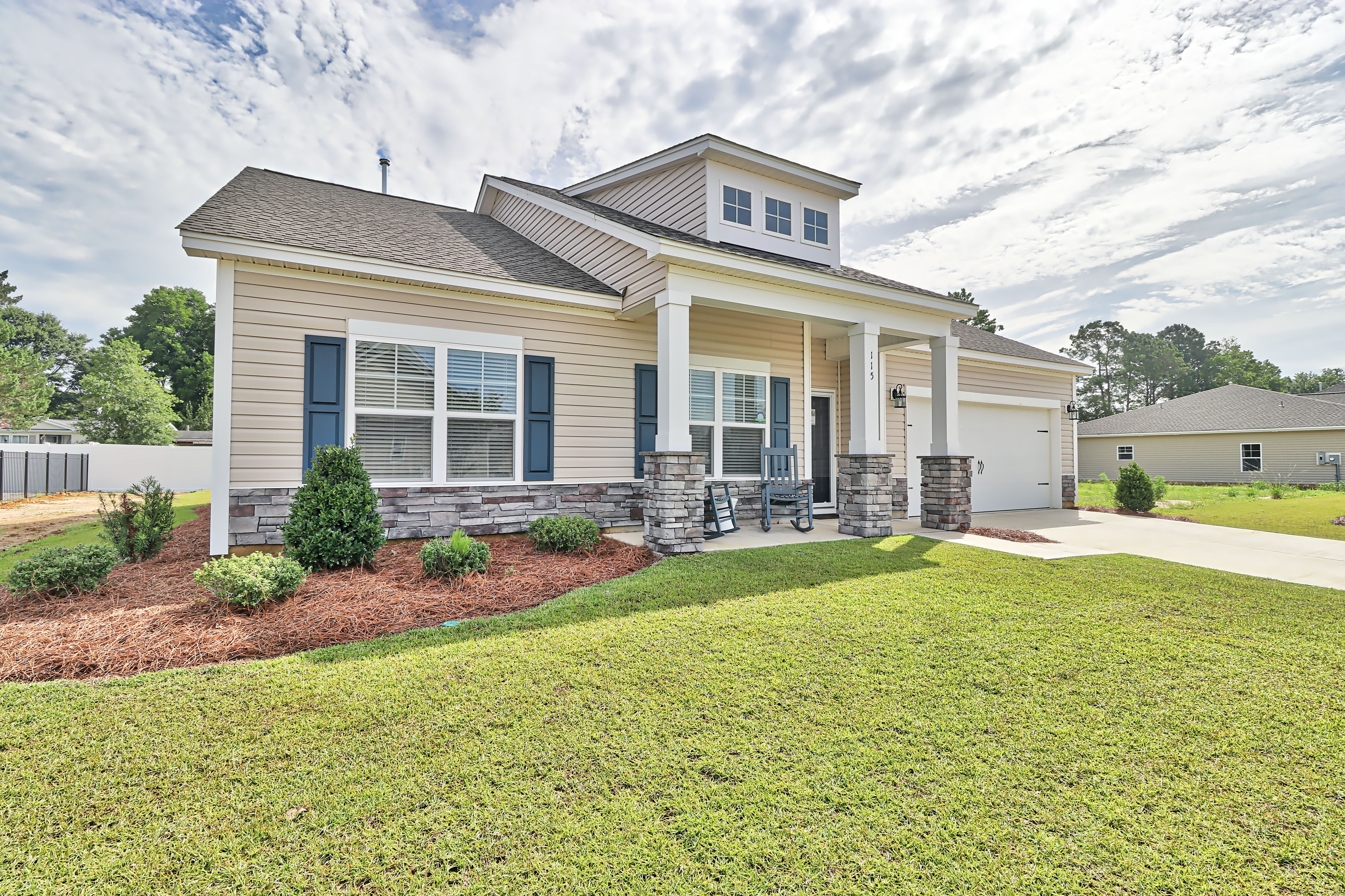 Olivia II Front Exterior 1