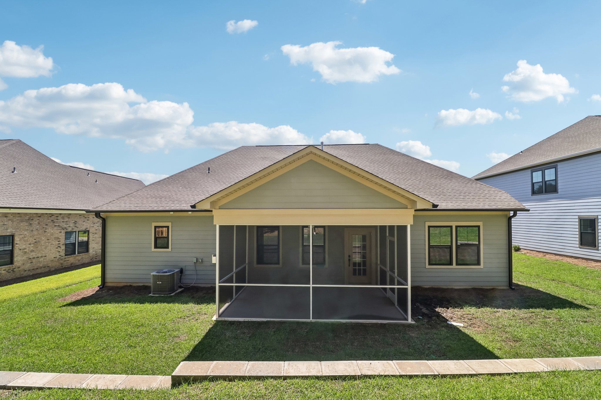 Edisto II Back Exterior