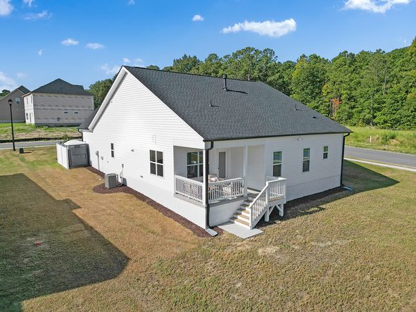 Blossom Back Exterior